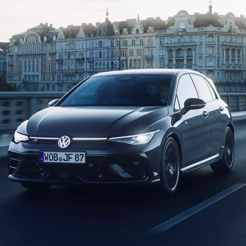 VW GOLF 8R